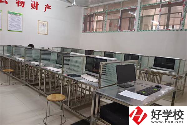 懷化成碩職業(yè)學(xué)校的地址在哪？有什么辦學(xué)特色？