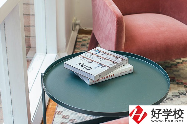 懷化啟航衛(wèi)生學校護理專業(yè)好不好？學費貴嗎？