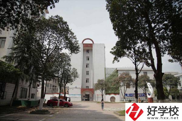 長沙市中遠職業(yè)中專學校有什么特色?招生多嗎?