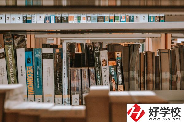 懷化市工業(yè)中等專業(yè)學(xué)校好不好？宿舍怎么樣？