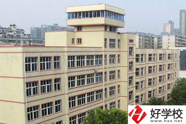 想在郴州上中專有什么比較好的學(xué)?？梢赃x擇？