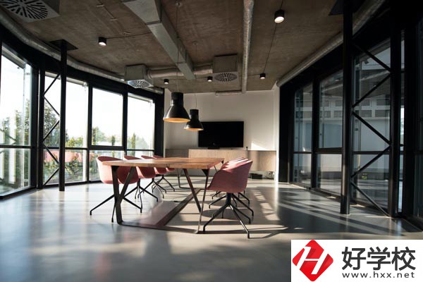 湖南育才技工學(xué)校設(shè)有哪些專(zhuān)業(yè)？就業(yè)方向如何？
