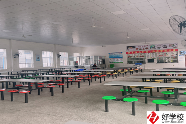 湖南華航鐵路科技技工學(xué)校怎么樣？開設(shè)了哪些專業(yè)？