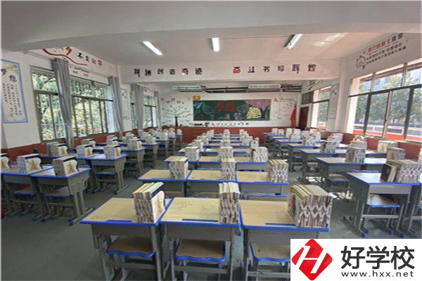 益陽有什么醫(yī)衛(wèi)類的中專學(xué)校？辦學(xué)有特色嗎？