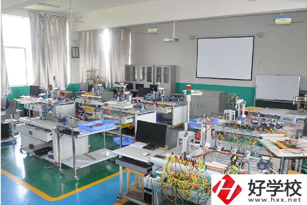 懷化工業(yè)中等專業(yè)學(xué)校值得去讀嗎？開設(shè)有哪些專業(yè)？