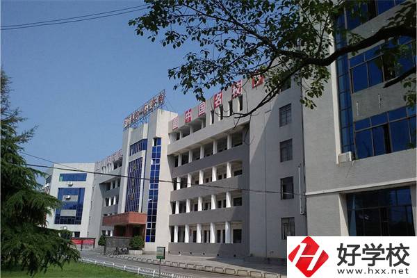 岳陽排名靠前的公辦中專有哪些？有什么辦學(xué)優(yōu)勢？