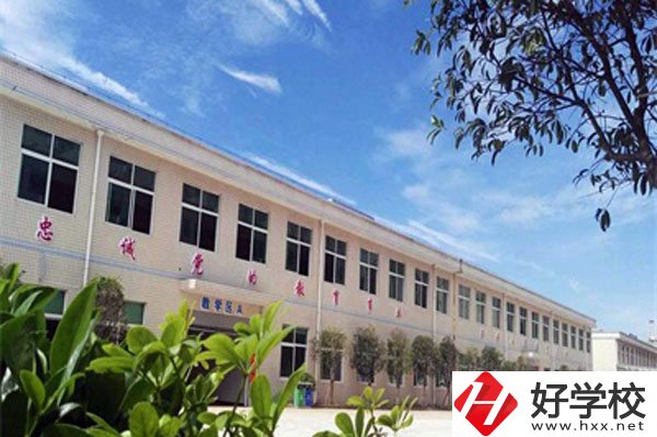 長沙益立中等職業(yè)學(xué)校的辦學(xué)條件怎么樣？