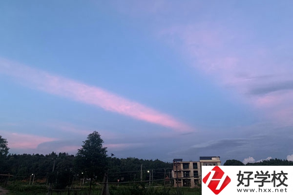 益陽市第一職業(yè)中專學校的專業(yè)就業(yè)前景如何？