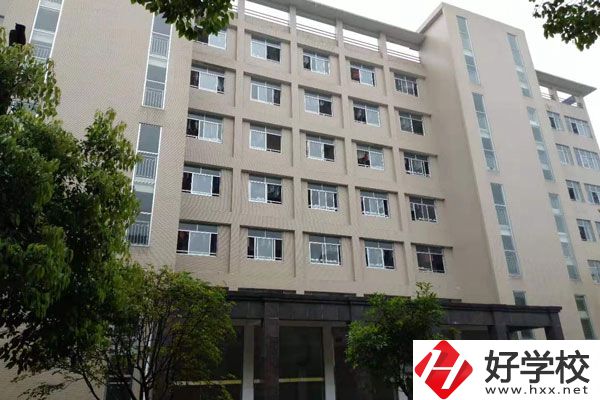 安鄉(xiāng)縣職業(yè)中專師資力量如何？就業(yè)前景好嗎？
