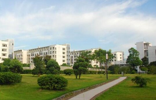衢州工貿(mào)職業(yè)技術學校
