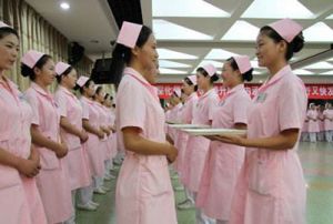 中專學(xué)歷、護(hù)理專業(yè)現(xiàn)在可以報(bào)考執(zhí)業(yè)藥師證嗎？