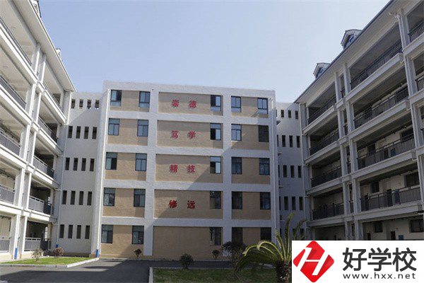湘西辦學(xué)條件好的公辦中專有哪些？有什么辦學(xué)特色？