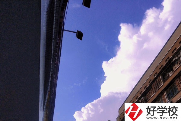 岳陽縣職業(yè)中專學(xué)校怎么樣？好不好就業(yè)？