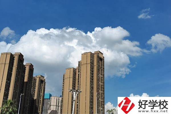 新邵縣職業(yè)中專學(xué)校怎么樣？值得報(bào)考嗎？