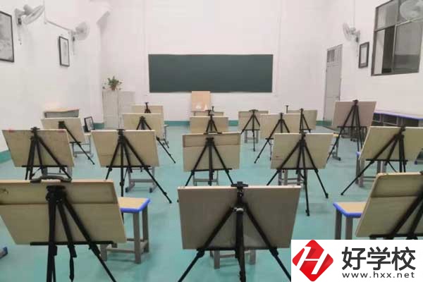 邵陽(yáng)市鐵航職業(yè)技術(shù)學(xué)校有哪些優(yōu)勢(shì)，地址在哪？