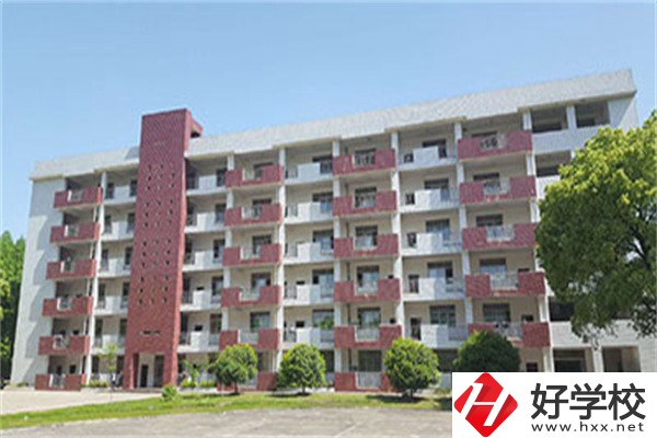 長沙適合初中畢業(yè)生的技校有哪些？可以學(xué)什么專業(yè)？