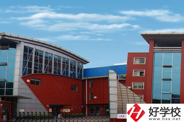 湖南長沙藝術(shù)學校食堂環(huán)境怎么樣？
