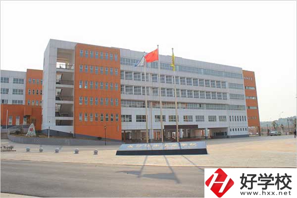 男生適合去長沙哪所中職學(xué)校？