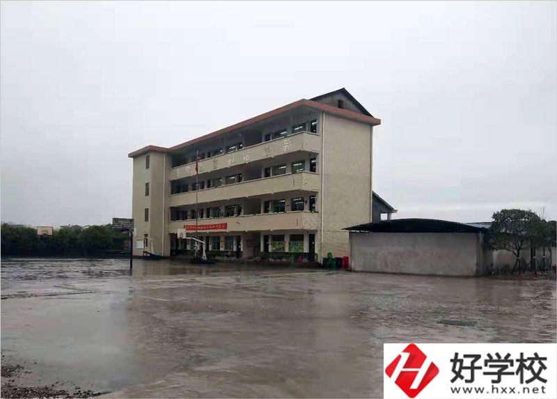 張家界僑輝技術(shù)學(xué)校教學(xué)模式怎么樣？入學(xué)須知有哪些？