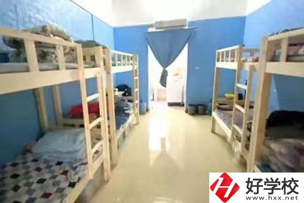 湖南體育運(yùn)動學(xué)校的辦學(xué)條件怎么樣？