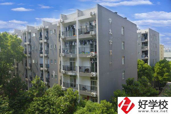 長沙高新技術(shù)工程學(xué)校環(huán)境如何？辦學(xué)優(yōu)勢在哪？