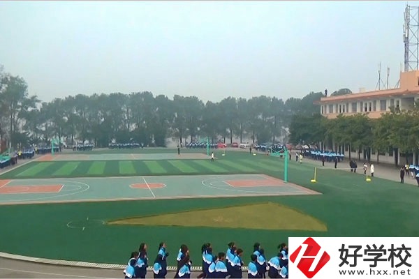 懷化市中方縣中專是公辦還是民辦的？有什么專業(yè)？