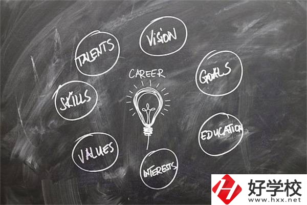 在湖南上職高好還是上技校好？有什么區(qū)別？