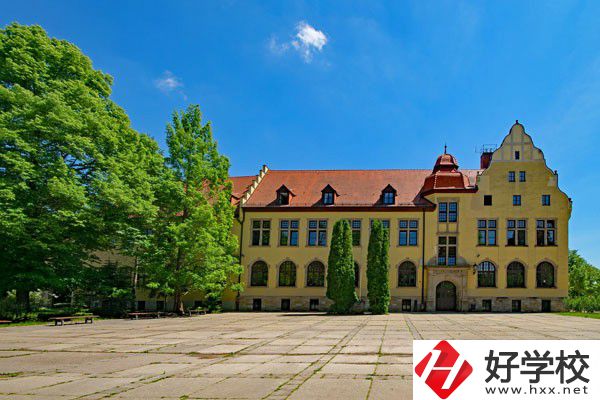 邵陽市女子職業(yè)學校怎么樣？有哪些辦學特色？