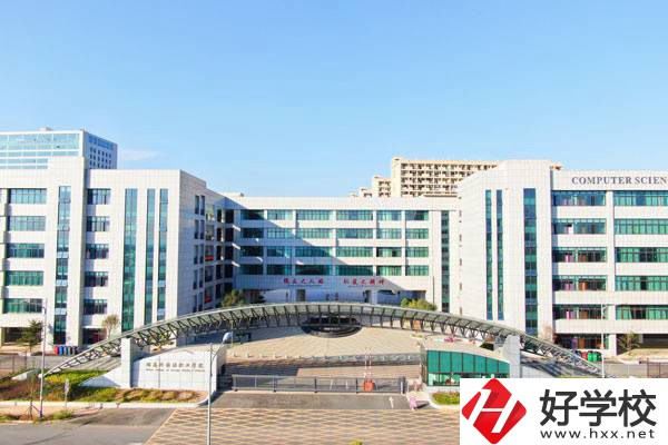 長(zhǎng)沙學(xué)外語(yǔ)讀什么職校好？有什么辦學(xué)優(yōu)勢(shì)？