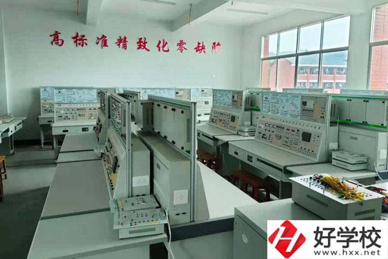 洪江市職業(yè)中專(zhuān)學(xué)校怎么樣？有哪些專(zhuān)業(yè)？