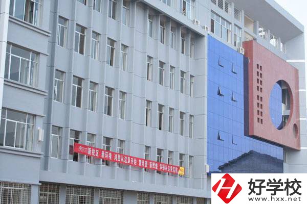 張家界排名前五的中職學校？中職生就業(yè)怎么樣？
