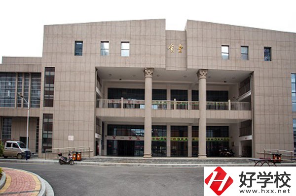鳳凰縣職業(yè)中專學(xué)校怎么樣，有哪些招生專業(yè)？