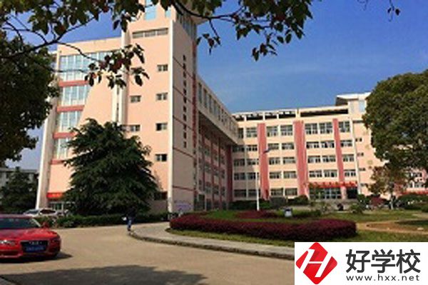 長(zhǎng)沙市現(xiàn)代服務(wù)職業(yè)中專學(xué)校發(fā)展如何？