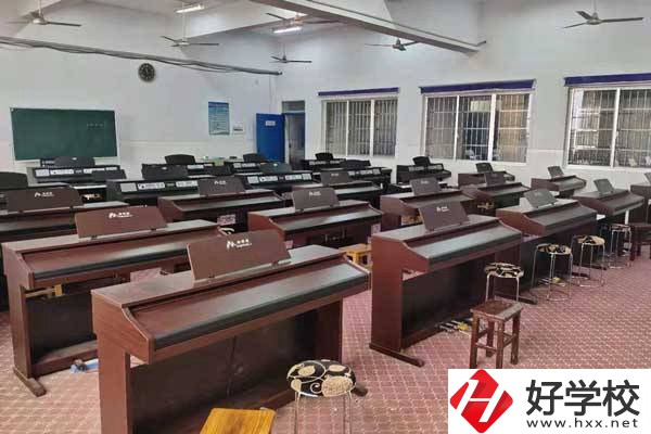 岳陽(yáng)市第一職業(yè)中等專業(yè)學(xué)校怎么樣？得過(guò)哪些榮譽(yù)？
