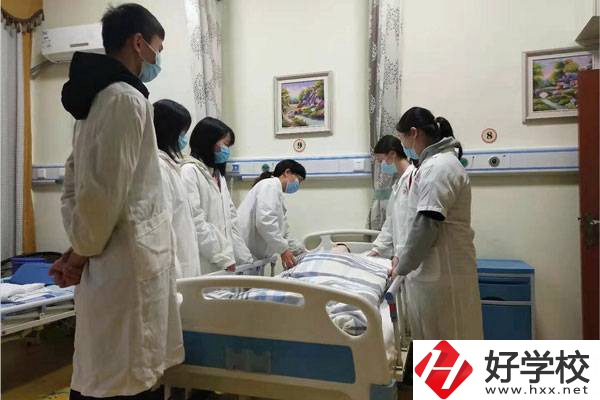 往屆初中畢業(yè)生也能讀中專嗎？湖南有哪些合適的學校？