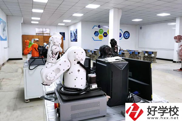 長沙環(huán)球職業(yè)中專有哪些特色專業(yè)？