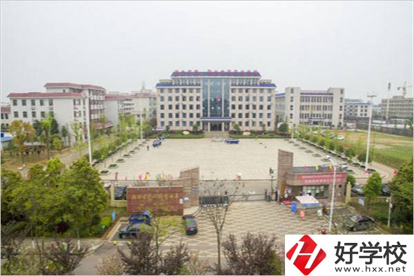 湘潭湘鄉(xiāng)職高都有什么專業(yè)？去學校怎么乘車？