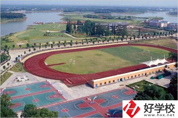 湖南高爾夫旅游職業(yè)技術(shù)學(xué)院有中職部嗎？