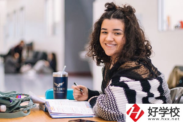 永州育才科技職業(yè)學校好不好？教學特色是什么？