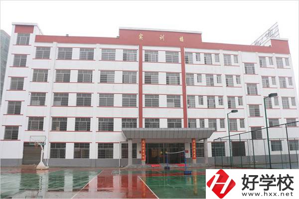 寧遠縣職業(yè)中專學校辦學怎么樣？就業(yè)升學情況如何？
