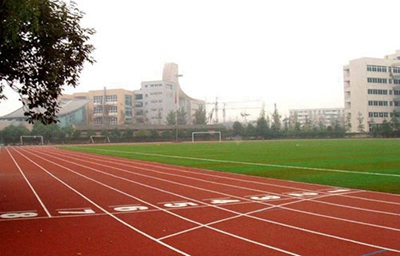 武漢江夏衛(wèi)生學(xué)校2025年報(bào)名學(xué)費(fèi)多少錢
